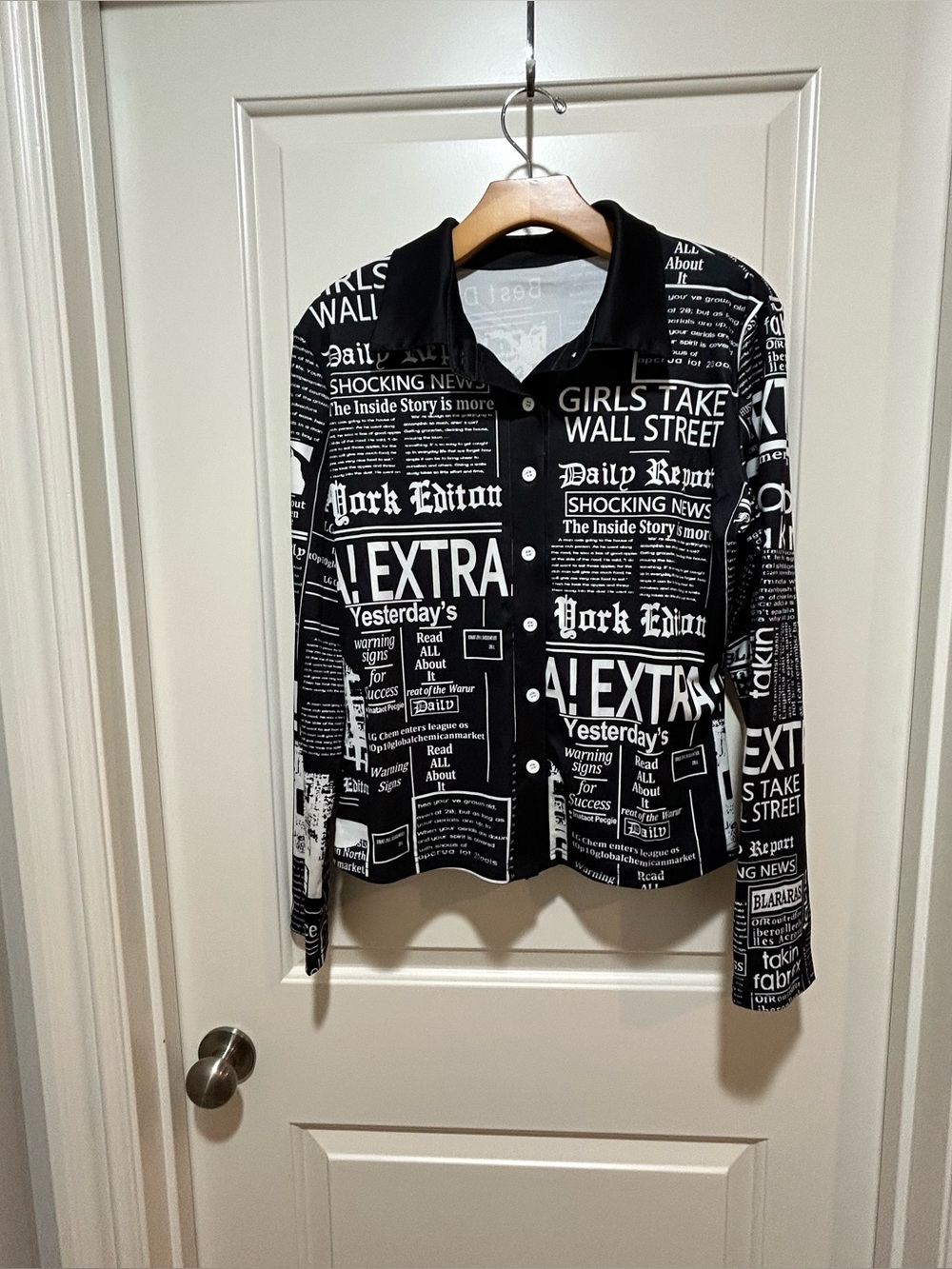 Newspaper Print Button-Up poly Shirt - Black & White. Size L- LIKE NEW